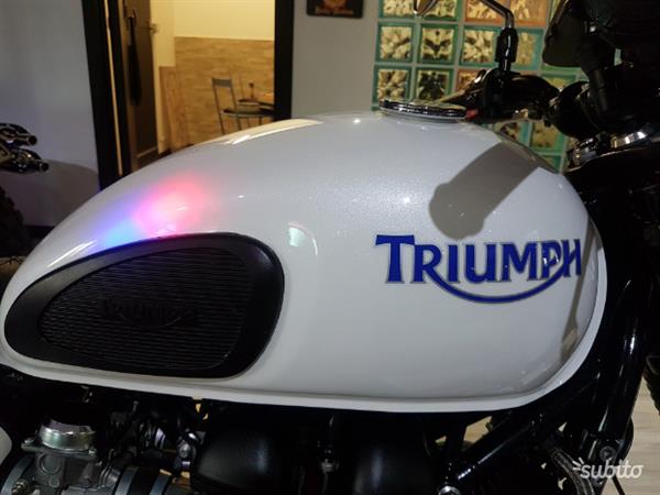 Triumph Bonneville 865 Se Bianco Perla