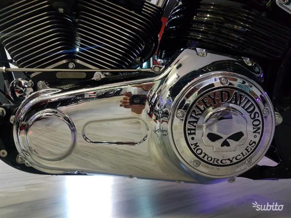 Harley Davidson Softail Fxcwc Rocker C 1584
