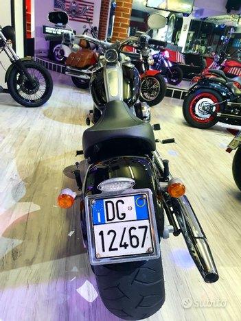 Harley-Davidson FXCW Softail Rocker 1584