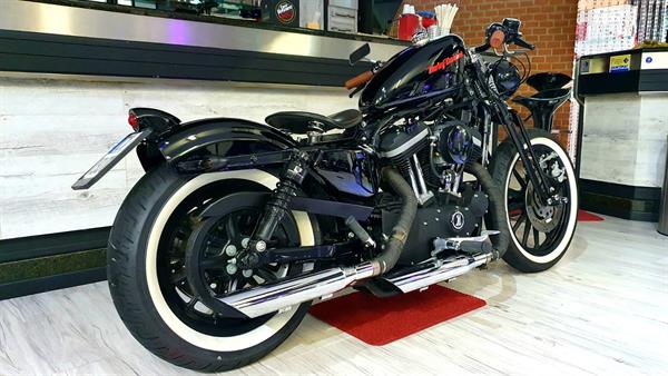 Harley-Davidson Sportster 883R Special Springer