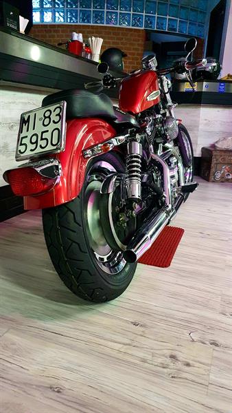Harley-Davidson Sportster XL 1200 C Special Candy Rouge
