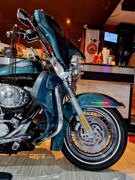 Harley-Davidson FLHRCI Road King 1450 - Speciale Basilea U.S.A