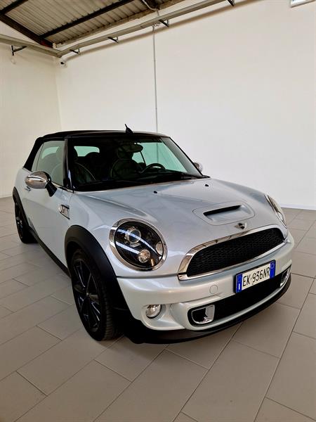 MINI Mini Cooper 2.0 SD Cabrio Ice RESTYLING - MY 2011