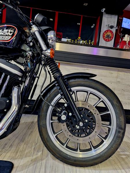 Harley-davidson Sportster XL 883 R - Black Edition