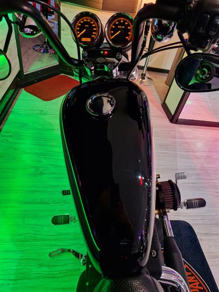 Harley-Davidson XL 1200 R Roadster Bi-Colore Cream And Vivid Black