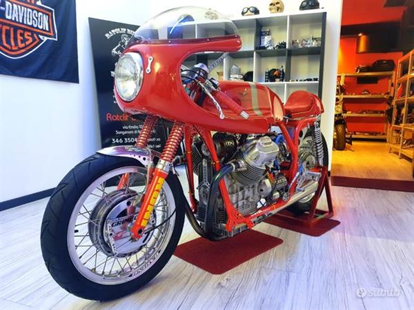 Special Moto Guzzi V7 810 Corsa Corta - 1972 Targa Milano