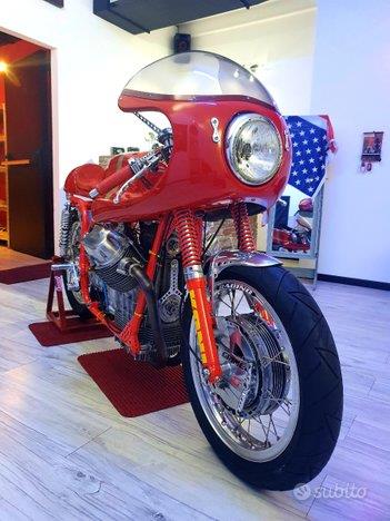 Special Moto Guzzi V7 810 Corsa Corta - 1972 Targa Milano