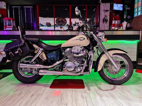 Honda VT 750 C2 Classic American Edition - Green Pearl & Ivory Cream