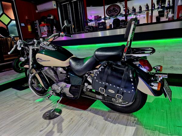 Honda VT 750 C2 Classic American Edition - Green Pearl & Ivory Cream