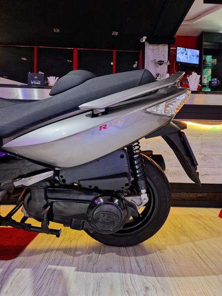 Kymco XCiting 300i R Grey & Black - Restyling