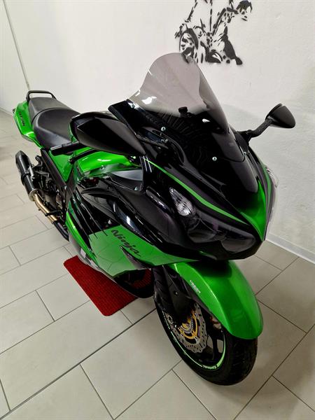 Kawasaki Ninja ZZR-1400 Abs Green Restyling - KTRC PERFORMANCE