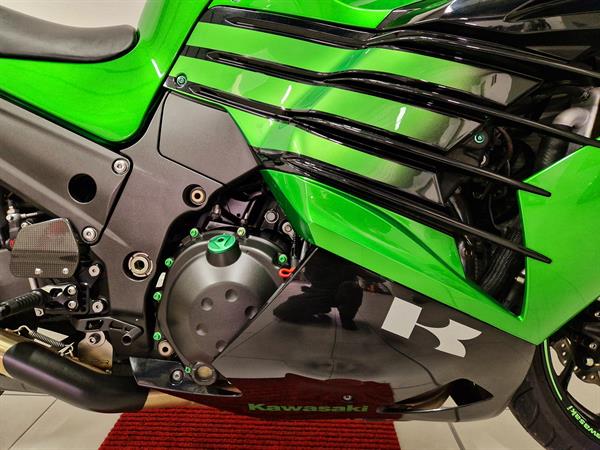 Kawasaki Ninja ZZR-1400 Abs Green Restyling - KTRC PERFORMANCE