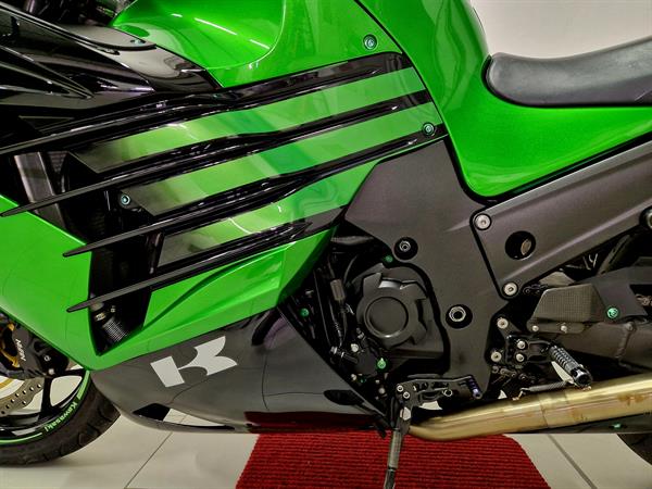 Kawasaki Ninja ZZR-1400 Abs Green Restyling - KTRC PERFORMANCE