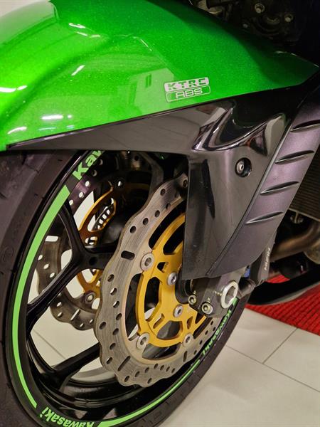 Kawasaki Ninja ZZR-1400 Abs Green Restyling - KTRC PERFORMANCE