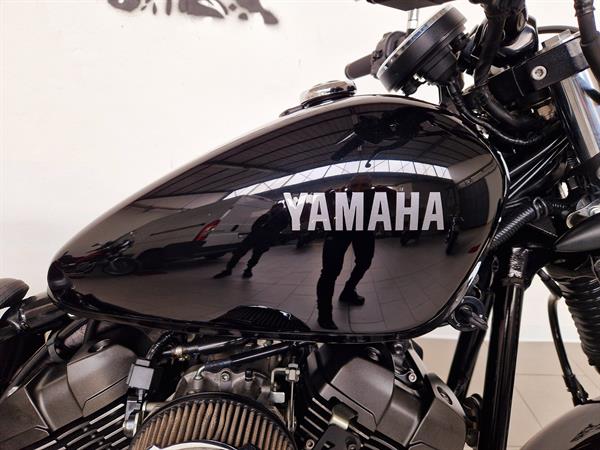 Yamaha XVS 950 CU '' Bolt '' Black Bobber