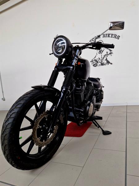 Yamaha XVS 950 CU '' Bolt '' Black Bobber