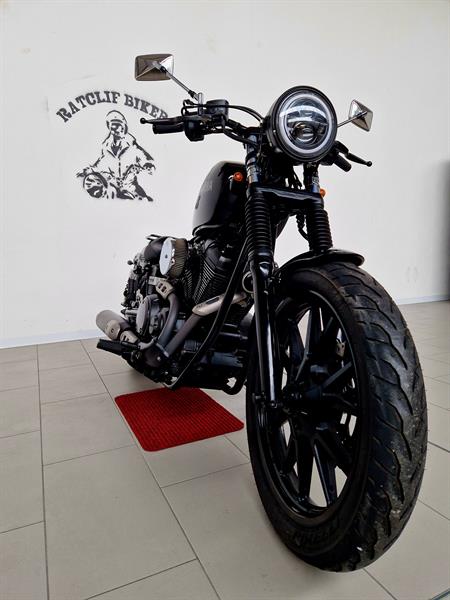 Yamaha XVS 950 CU '' Bolt '' Black Bobber