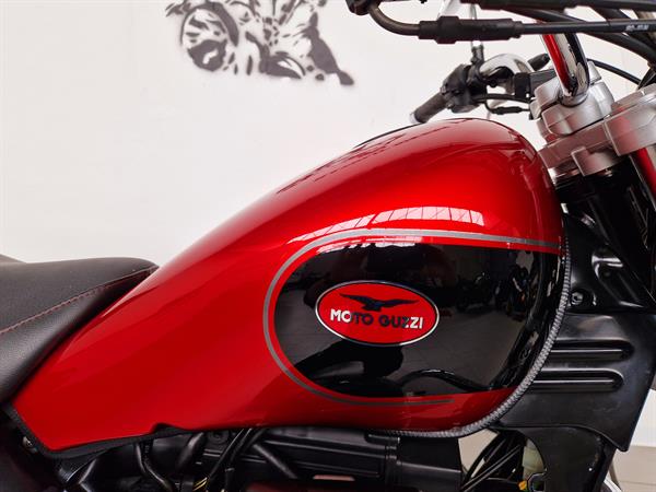 Moto Guzzi Nevada 750 i.e Cafe' Racer - Rosso Mandello