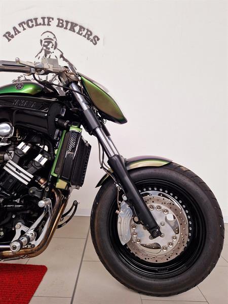 Special Yamaha V-Max 1200 Chamaleon Green