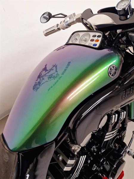 Special Yamaha V-Max 1200 Chamaleon Green