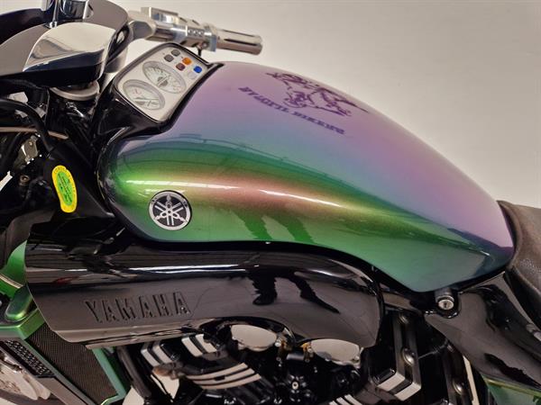 Special Yamaha V-Max 1200 Chamaleon Green